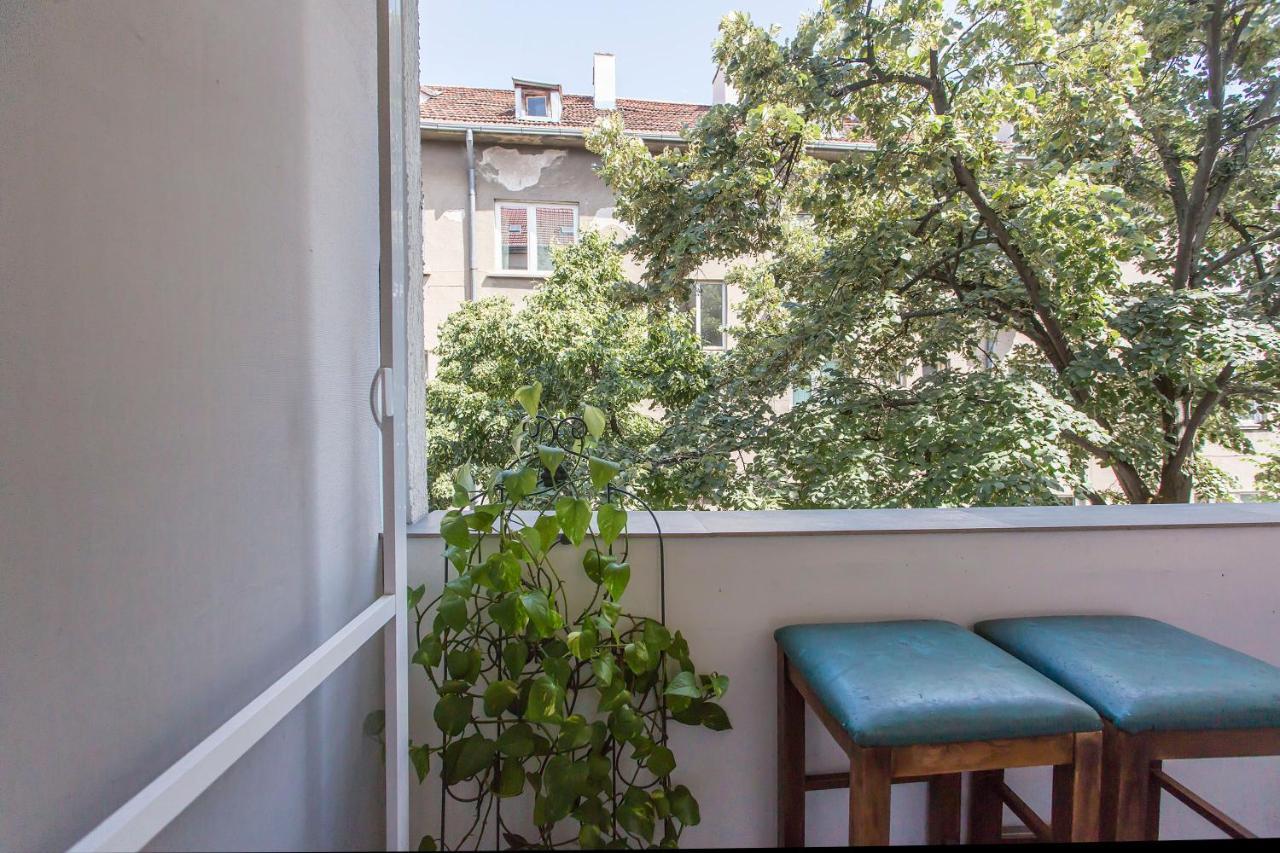 Colorful 2Bdr Apartment In The City Center Sofia Exterior photo